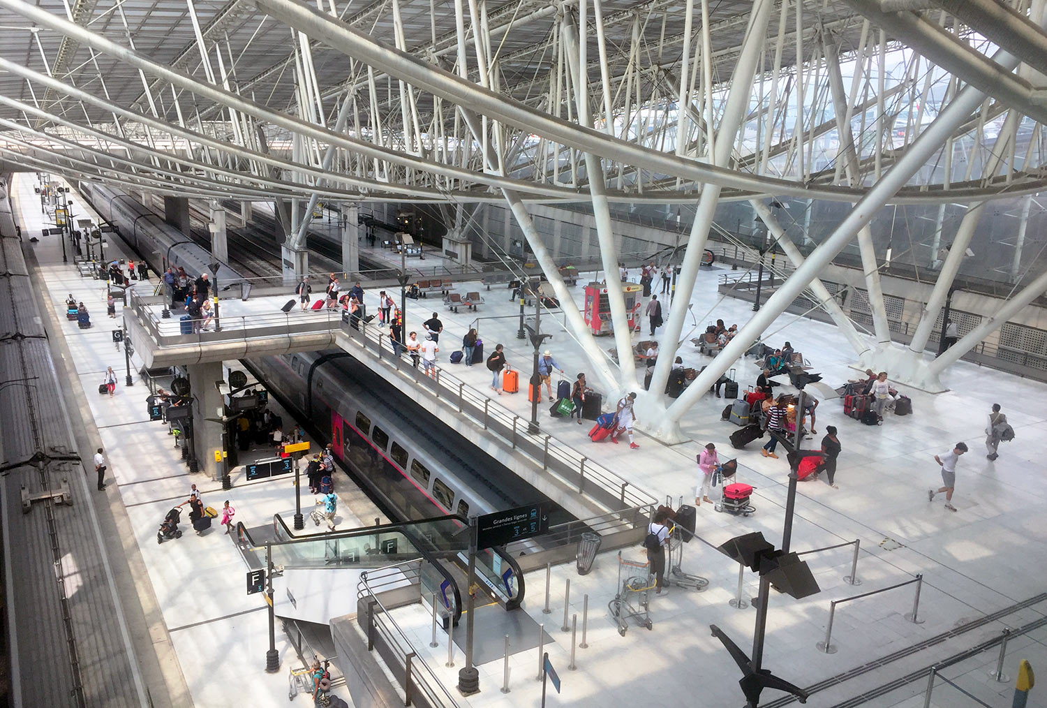 Gare TGV CDG 2